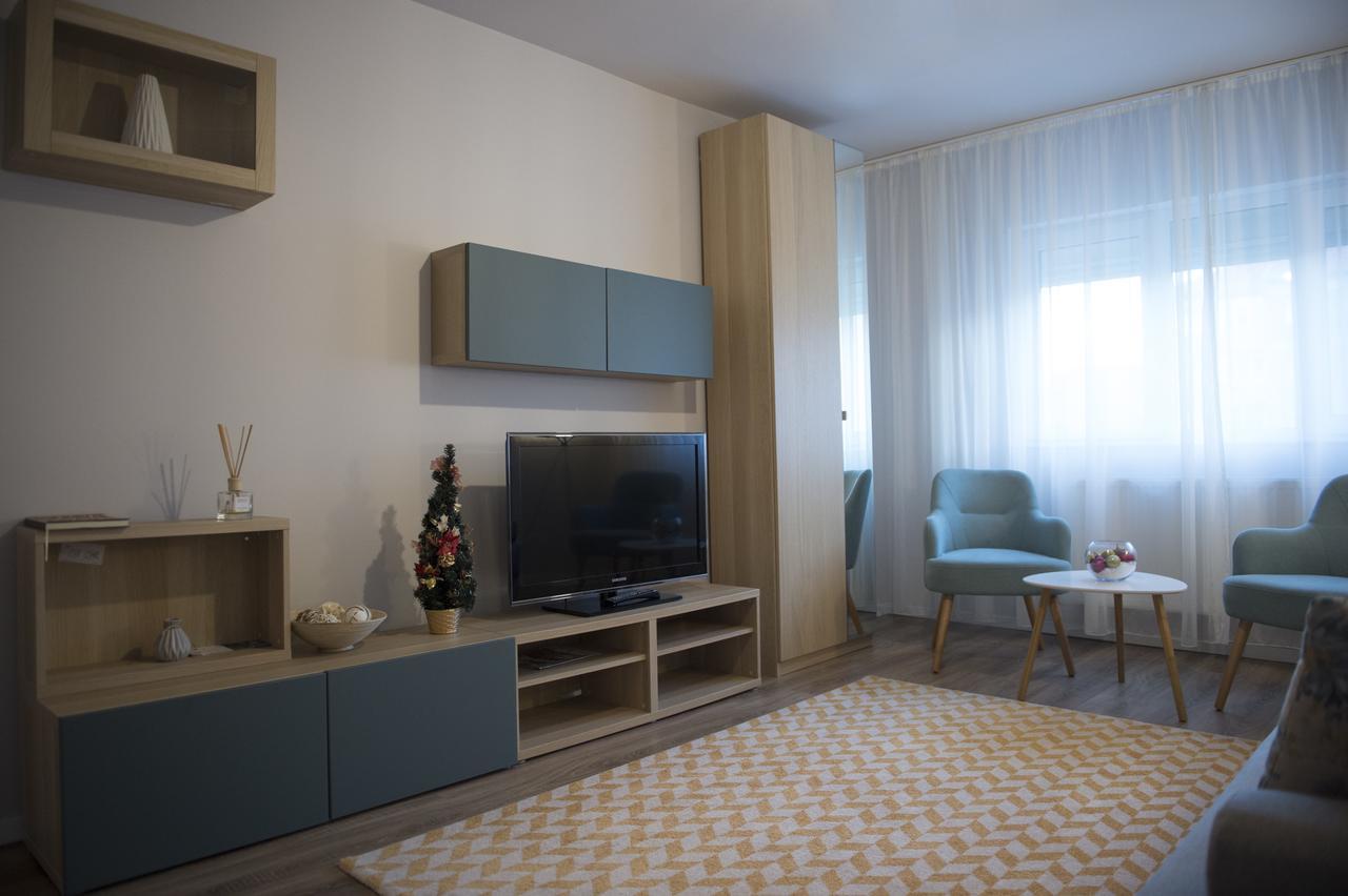 Smp Apartment 2 Timişoara Exterior foto